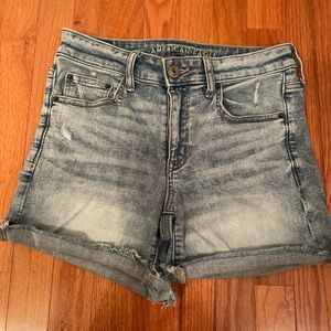 American Eagle, Super Stretch shorts- light denim🦋